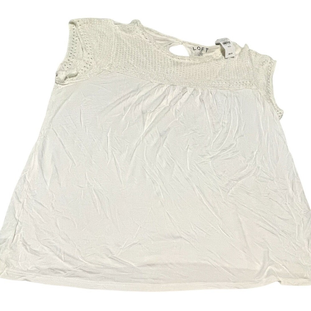 Loft Plus 16/18 Top White. with Crochet sleeves and collar, New With Tags